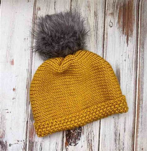 25 Knit Hat Patterns Easy to Make! - Six Clever Sisters