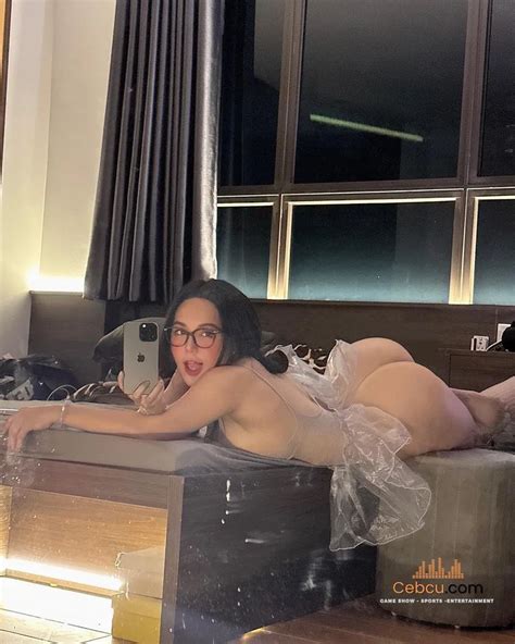 Top Ảnh gái xinh mặc Micro Bikini nhỏ xíu lộ hàng nóng bỏng nhất Ce Bu Cu