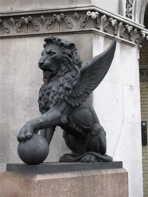 lion statue | Statue, Lion sculpture, Ancient lion
