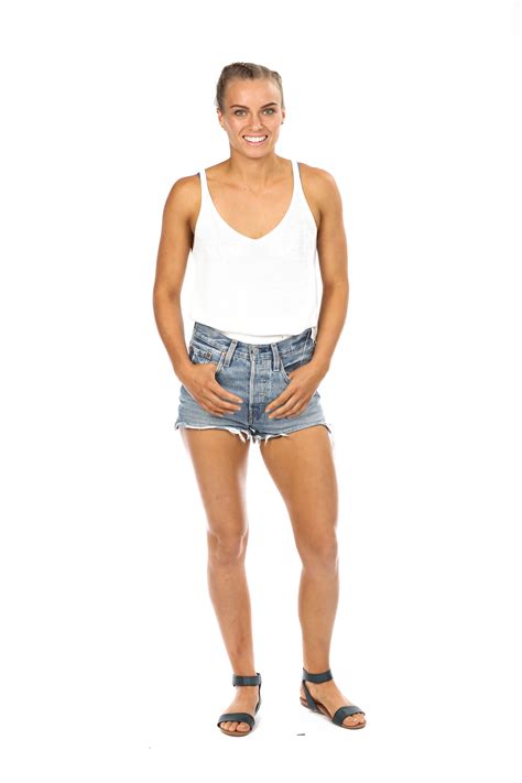 Critics explain what the Dee J Thompson actress style means 8