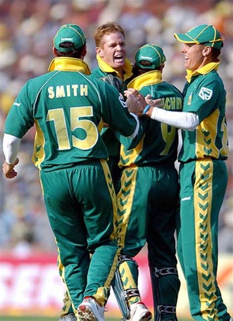 Shaun Pollock Celebrates The Wicket Of Sachin Tendulkar Espncricinfo