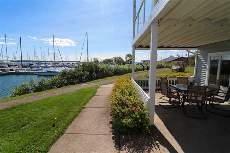 Bayfield on the Lake Unit 102 | Condos in Bayfield, WI | The Bayfield Inn