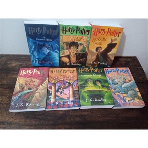 Livro Coleção Harry Potter J K Rowling E A Pedra Filosofal E