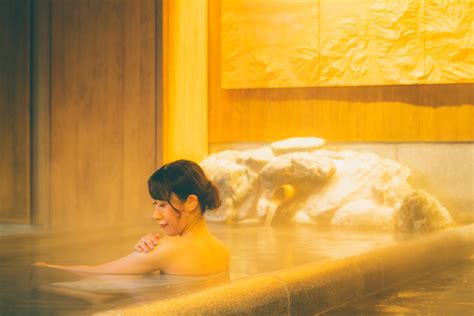 Hot Spring Bathing Etiquette In Japan Japan Roads