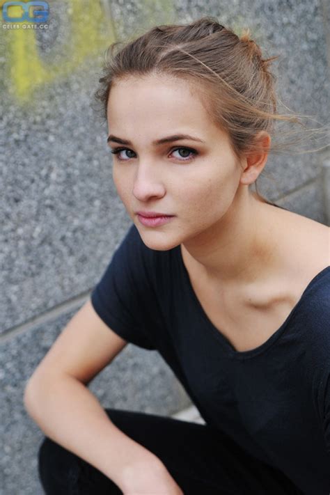 Lisa Vicari Nude Pictures Photos Playboy Naked Topless Fappening