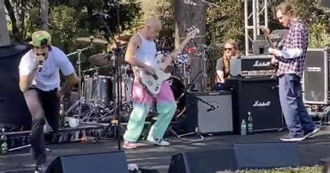 John Frusciante Vuelve A Tocar Con Red Hot Chili Peppers A Os Despu S
