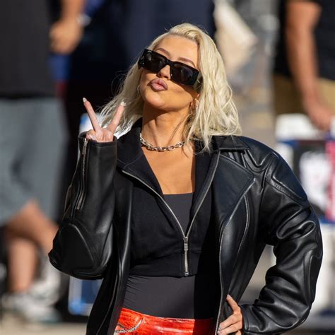Christina Aguilera Wows In Sexy Red And White Bikini During Ice Cream Truck Photoshoot