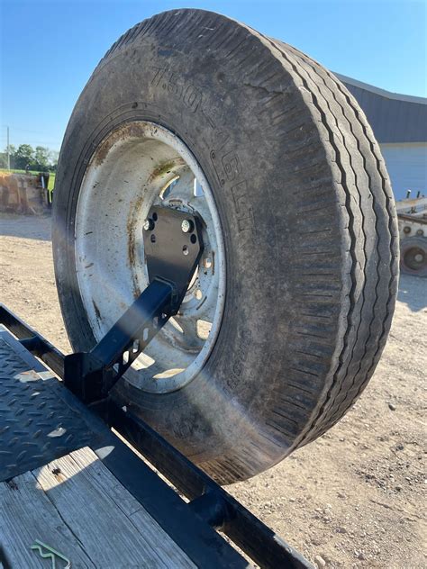 Trailer Spare Tire Mount – Paramount Metal Fab
