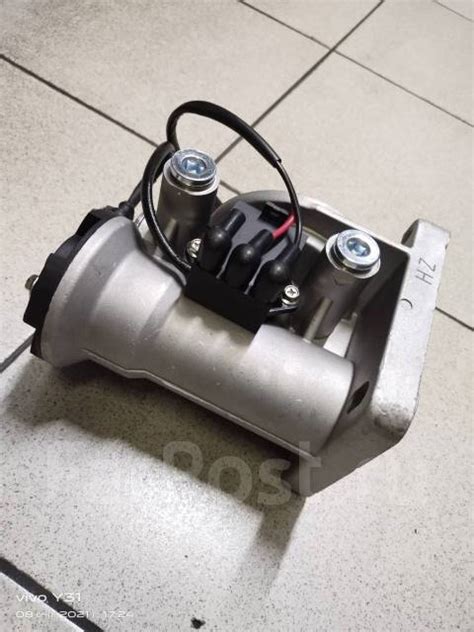 Кронштейн топливного фильтра грубой очистки с электрическим насосом ...