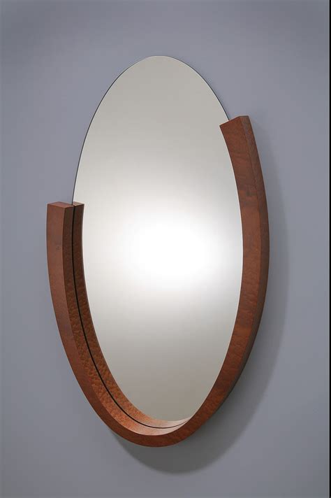 oval mirror
