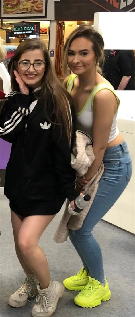 She Always Been Hot Scrolller