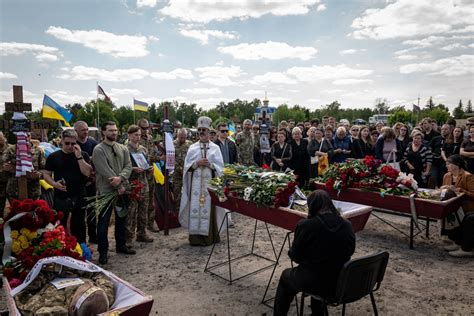 Ukraine War Fuels Public Support For Same Sex Marriage The Japan Times