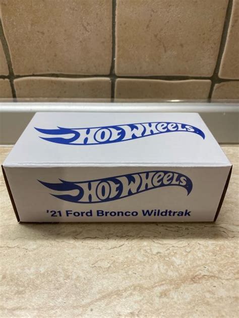 Hot Wheels Collectors RLC Exclusive Ford Bronco Wildtrak