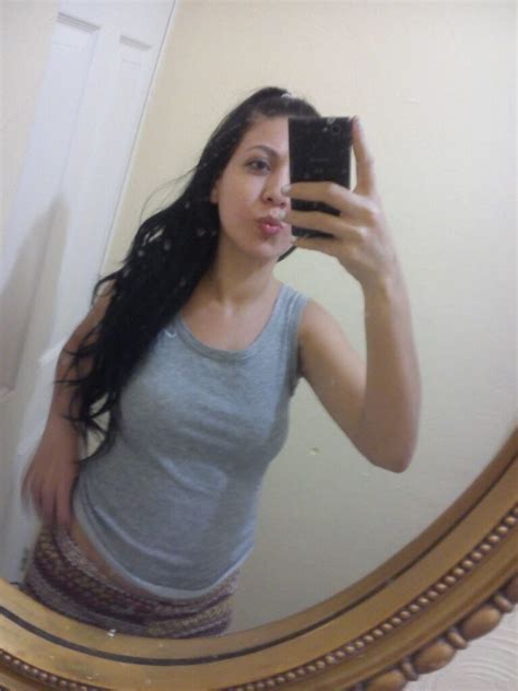 Pack De Mely Soberanis Jovencita En Ropa Interior Enseñando Sus Tetas Pequeñas Y Su Vagina