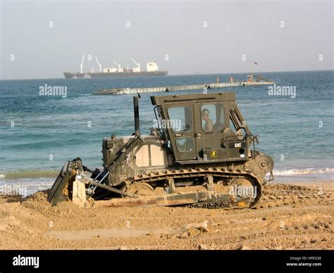 U S Navy Seabees Assigned To Amphibious Construction Battalion 1 Hi Res