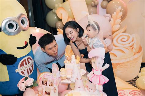 Hot Girl Nh M L Y Thi U Gia T P O N May M C Nu I Con Kh Ng Thu Gi P Vi C Em B C