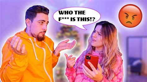 Getting Texts From A Different Girl Prank On My Gf She Hit Me Youtube