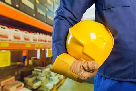 helm safety terbaik pilih perlindungan  tepat  keselamatan