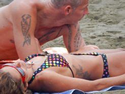 Voyeur Sur La Plage 974 Coup D Oeil Sur Le Bikini Photos Porno Photos XXX Images Sexe
