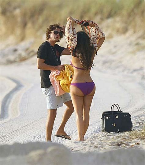 Kim Kardashian Exposing Huge Boobs And Sexy Ass In Bikini Porn Pictures Xxx Photos Sex Images