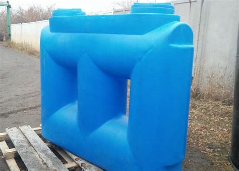 Емкость Танк 2000л вертикальная узкая