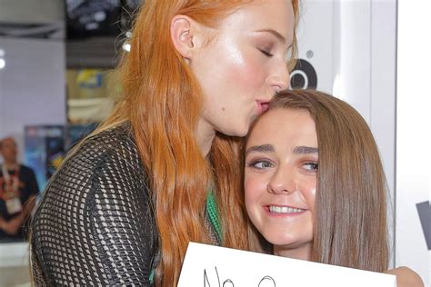Games Of Thrones Star Maisie Williams Says Her First Sex Scene Was Very Awkward Vanity Fair
