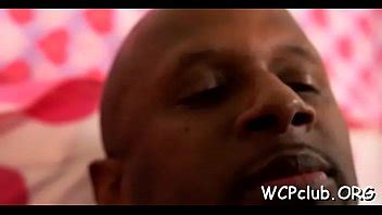 Salope se fait baiser en équipe cruellement XVIDEOS