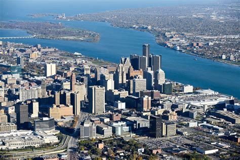 Stunning aerial photos of Detroit like you've never seen it before
