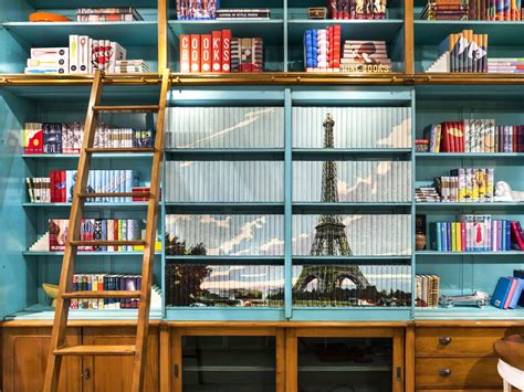 bookshelf      designers  embracing