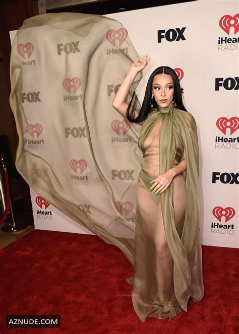 Doja Cat Sexy Shows Off Her Tits At The Iheartradio Music Awards At Dolby Theatre In Los