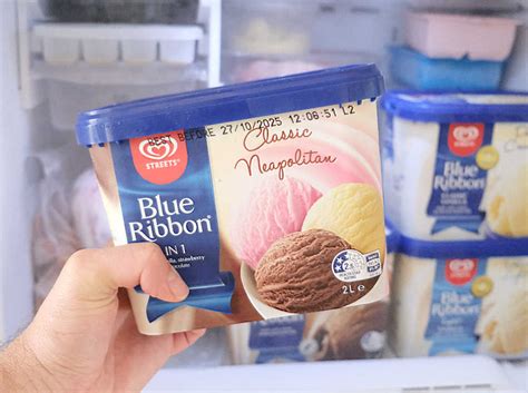 Review Of Streets Blue Ribbon Neapolitan Ice Cream 2l Scoop Club