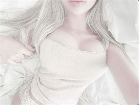 Pin By On Pins By You Girl Pretty People Blonde Girl