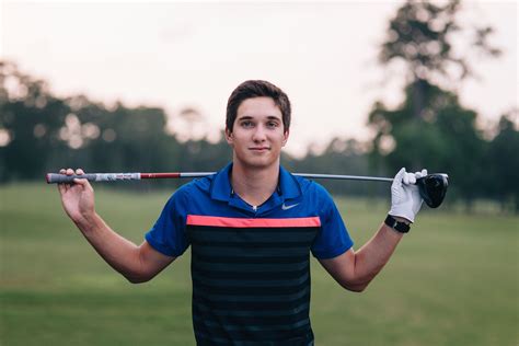 Golf course senior pictures in friendswood – Artofit