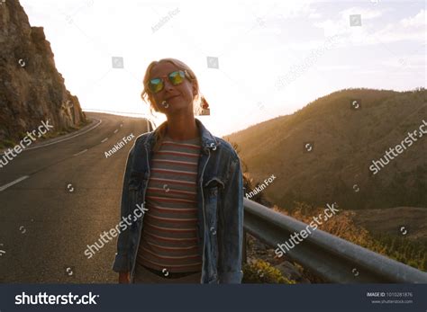 Sexy Blonde Girl Looking Camera Stock Photo 1010281876 Shutterstock