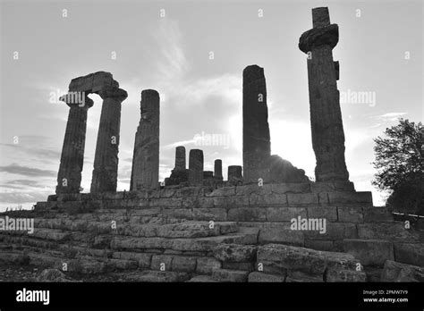 Valley Of Temples Agrigente Sicily Italy Stock Photo Alamy