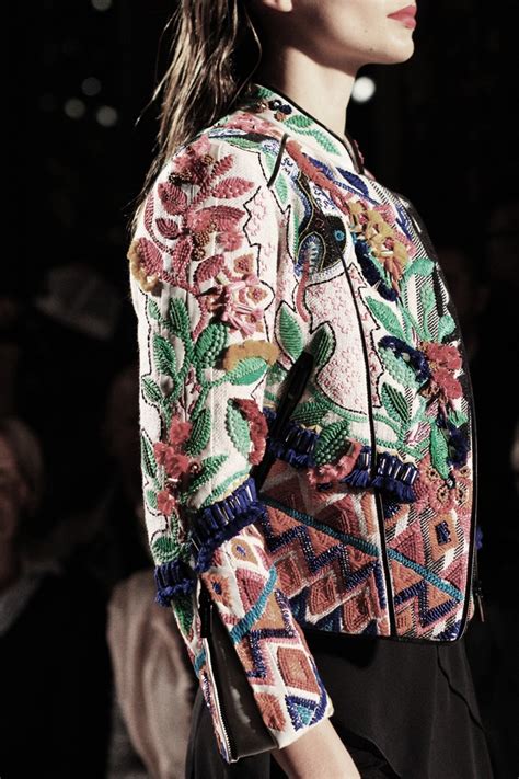 Barbara Bui S/S 2013. | Idées de mode, Détails de mode, Style russe