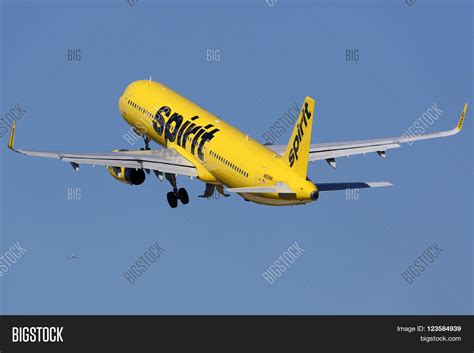 Spirit Airlines Airbus Image & Photo (Free Trial) | Bigstock