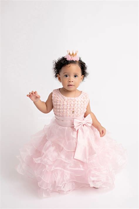 Cocomelon Cake Smash Anaya Lynn Puzzo Photography