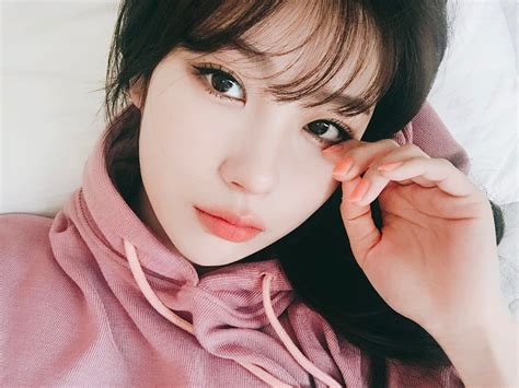 Son M I Nh Ng M U Son L C C C Hot Girl T Ch C C Di N D P T T V A Qua