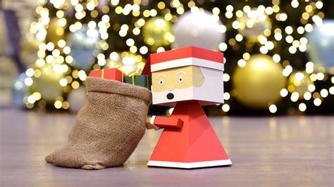 Tiny Santa at the mall :: Behance