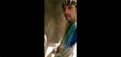 Filmes pornô Gay de Banheiros públicos Vídeos de sexo de Banheiros públicos grátis xHamster