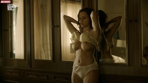 Naked Lorena Comparato In Boca De Ouro