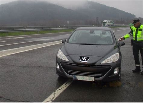 Interceptado En Ver N Ourense Un Conductor Octogenario Que Circul