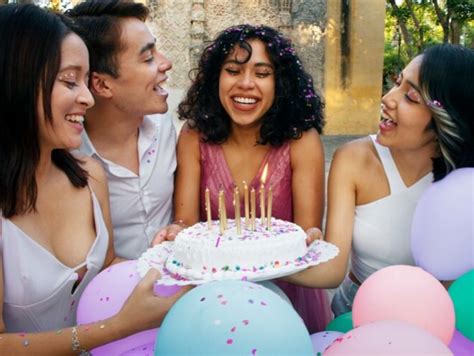 Origem Do Parabéns Pra Você - Duvido você saber a origem do famoso “Parabéns Pra Você”