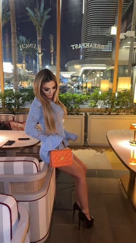 HOT 22Y OLD SEXY BABE LOVES ANAL TXT ME British Escort In Colombo