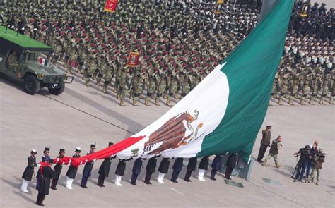 Desfile Militar Mexicano 2024 Olympics Cammy Jordain