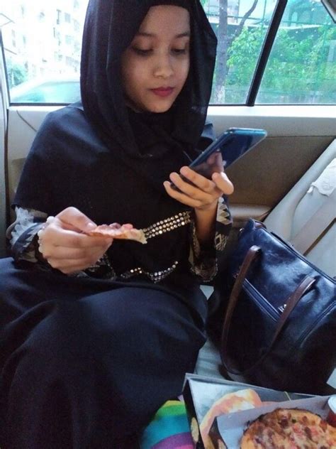 Extremely Hot Babe Striping Fully Nude Showing Her Ass Pussy Shaking Boobs Full Collection