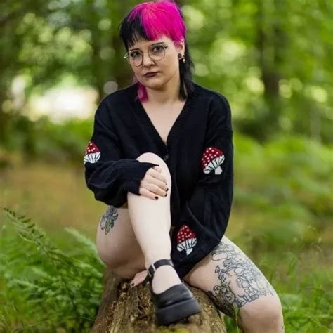 My First Mukbang Mouth Fetish Amateur Porn Feat Bigtiddygoth XHamster