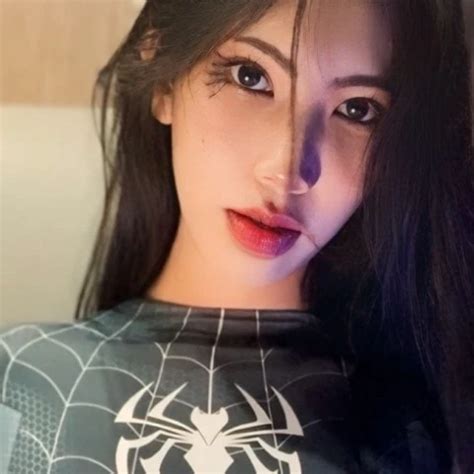 Hot Asian Couple Fuck On Bed Amateur Amateur Porn Feat BellamissU XHamster