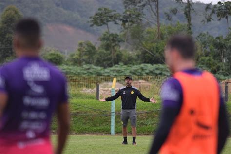 Jerson Testoni Aponta Desgaste Do Brusque E Lamenta Gol Sofrido No